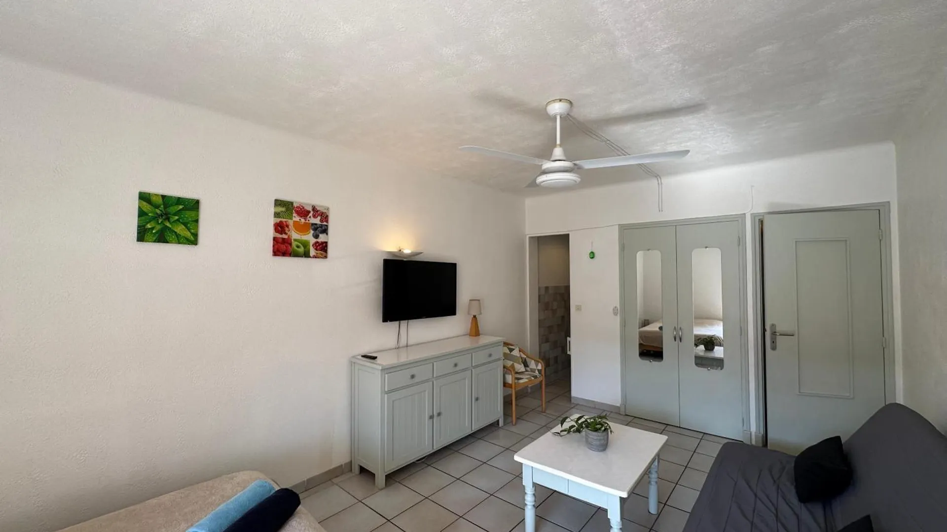 L'Helios Studio Au Calme Centre Et Mer Vallauris Apartman
